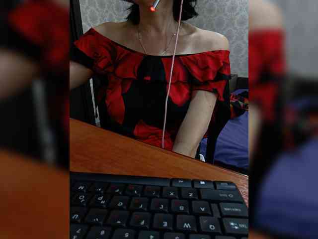 naked_taxi_dispatcher webcam