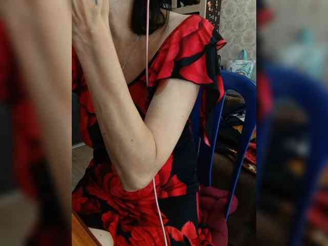naked_taxi_dispatcher webcam