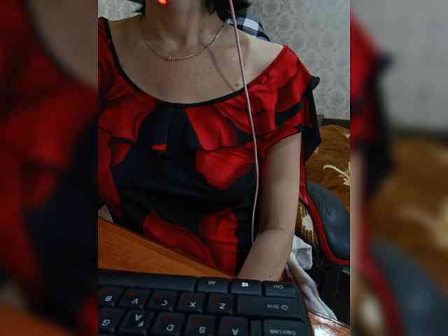 naked_taxi_dispatcher webcam