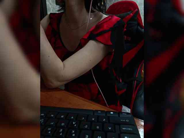naked_taxi_dispatcher webcam