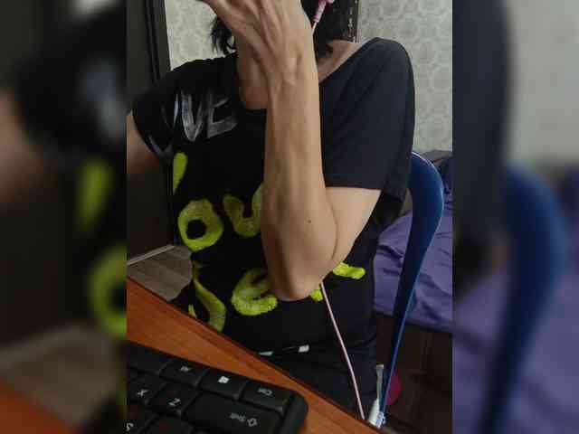 naked_taxi_dispatcher webcam