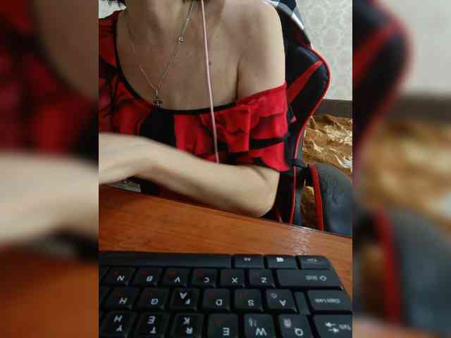 naked_taxi_dispatcher webcam