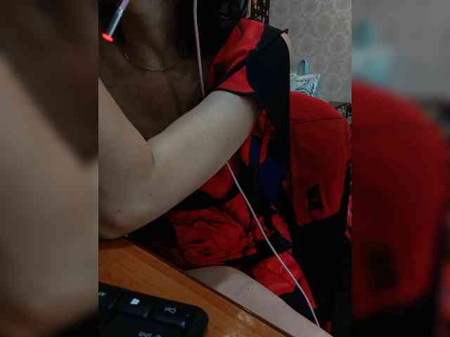 naked_taxi_dispatcher webcam