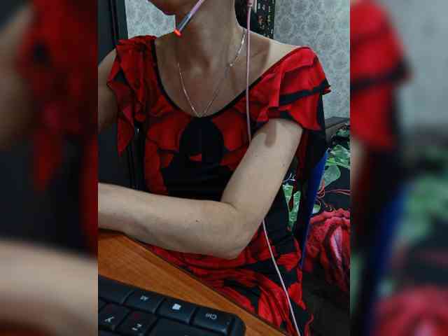 naked_taxi_dispatcher webcam
