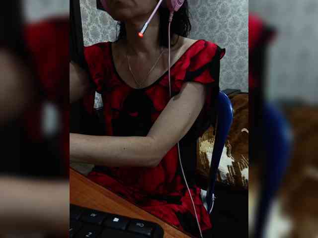 naked_taxi_dispatcher webcam