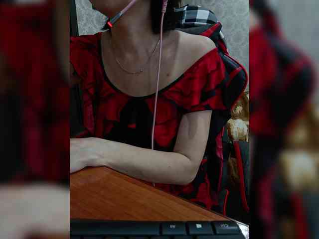 naked_taxi_dispatcher webcam