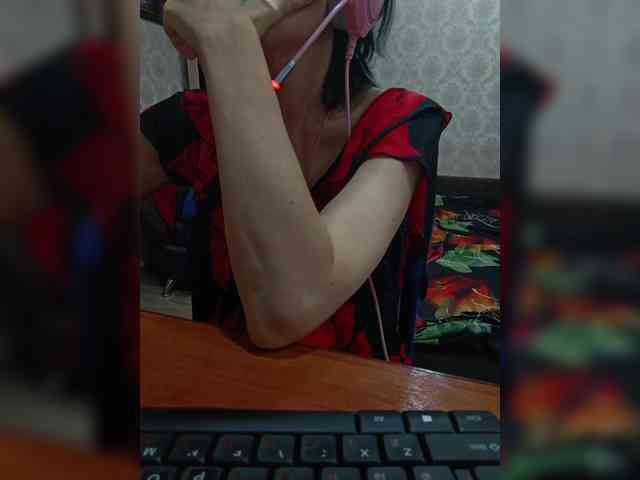 naked_taxi_dispatcher webcam