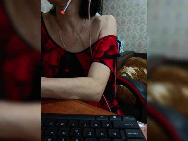naked_taxi_dispatcher webcam