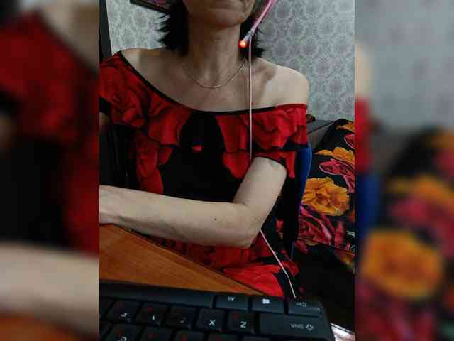 naked_taxi_dispatcher webcam