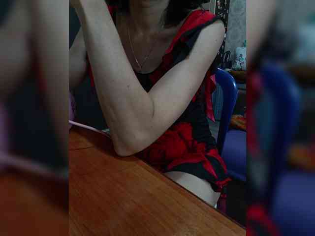 naked_taxi_dispatcher webcam