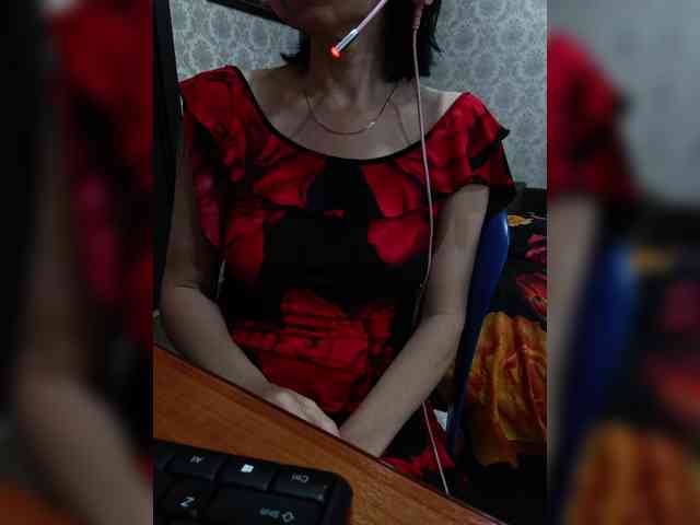 naked_taxi_dispatcher webcam