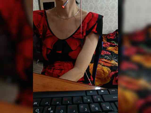 naked_taxi_dispatcher webcam