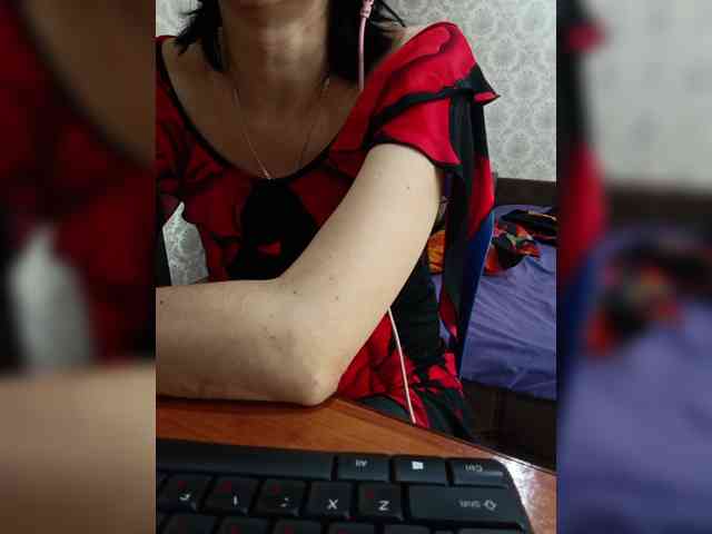 naked_taxi_dispatcher webcam