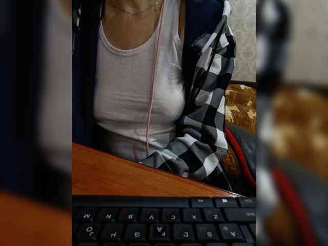 naked_taxi_dispatcher webcam