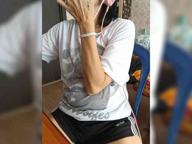 naked_taxi_dispatcher webcam