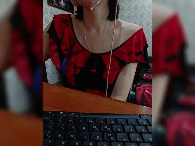 naked_taxi_dispatcher webcam