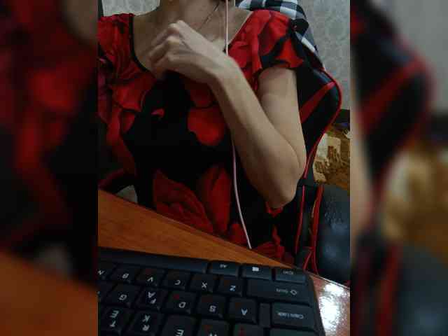naked_taxi_dispatcher webcam
