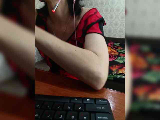 naked_taxi_dispatcher webcam