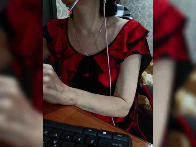 naked_taxi_dispatcher webcam