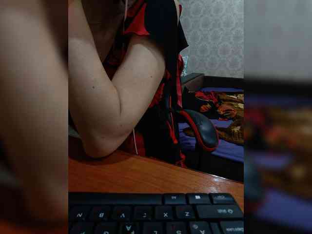 naked_taxi_dispatcher webcam
