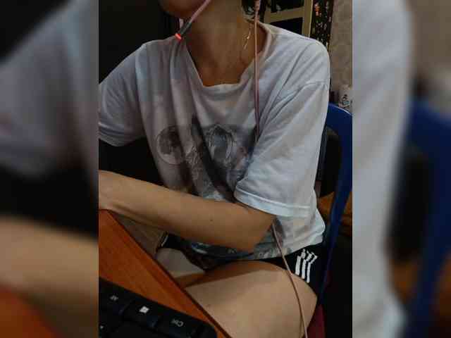 naked_taxi_dispatcher webcam