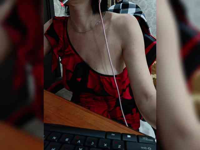 naked_taxi_dispatcher webcam
