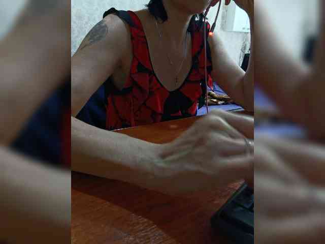 naked_taxi_dispatcher webcam