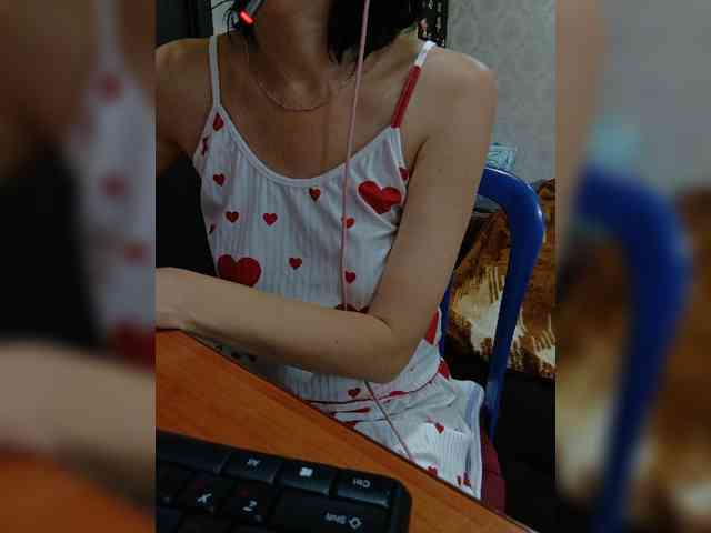 naked_taxi_dispatcher webcam