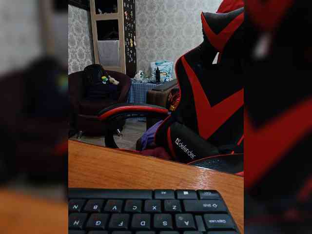 naked_taxi_dispatcher webcam