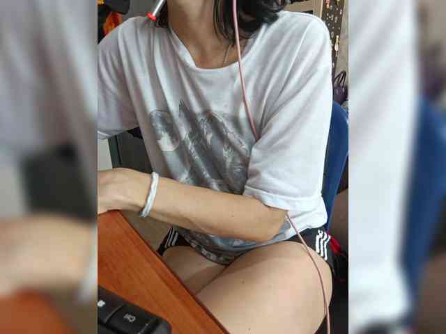 naked_taxi_dispatcher webcam