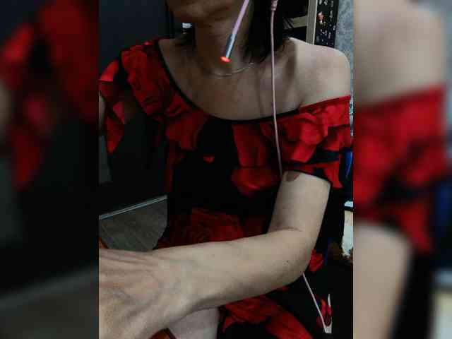 naked_taxi_dispatcher webcam