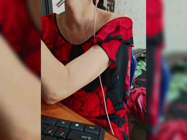 naked_taxi_dispatcher webcam