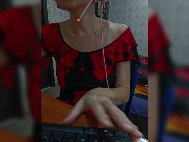 naked_taxi_dispatcher webcam