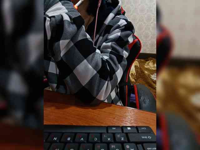 naked_taxi_dispatcher webcam