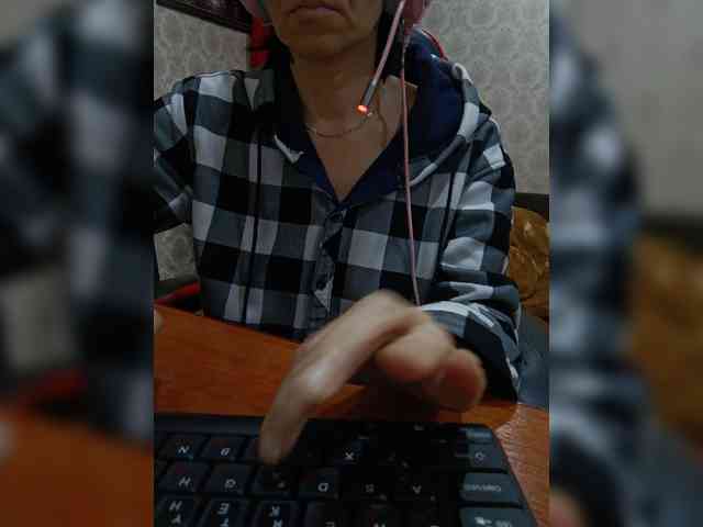 naked_taxi_dispatcher webcam