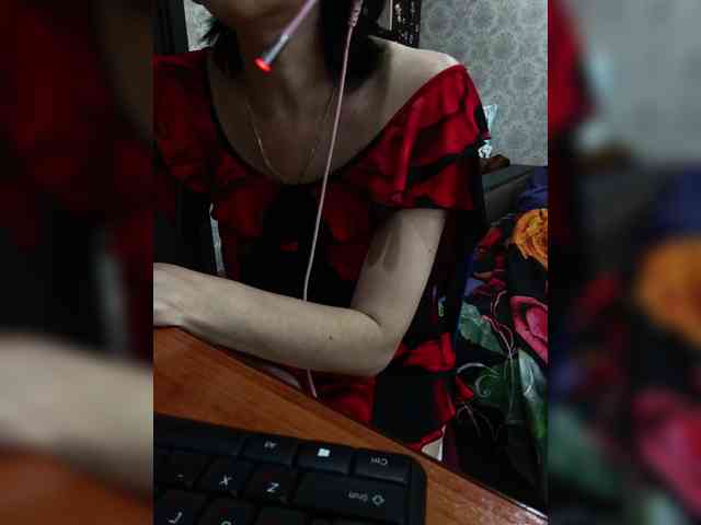 naked_taxi_dispatcher webcam