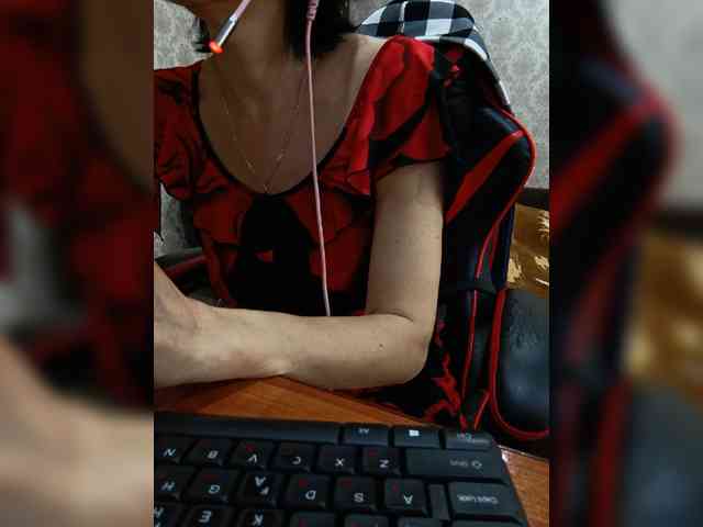naked_taxi_dispatcher webcam