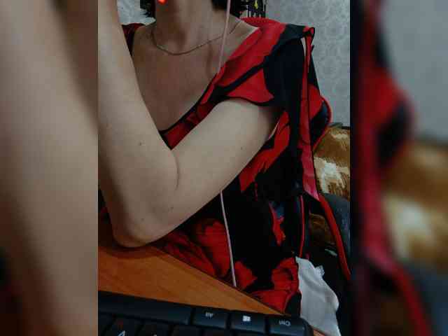 naked_taxi_dispatcher webcam