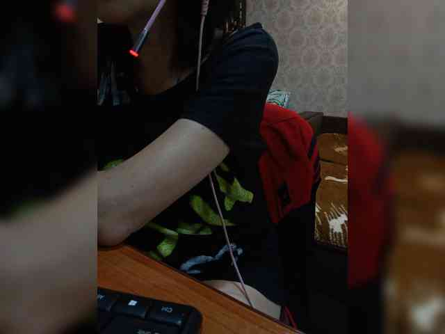naked_taxi_dispatcher webcam