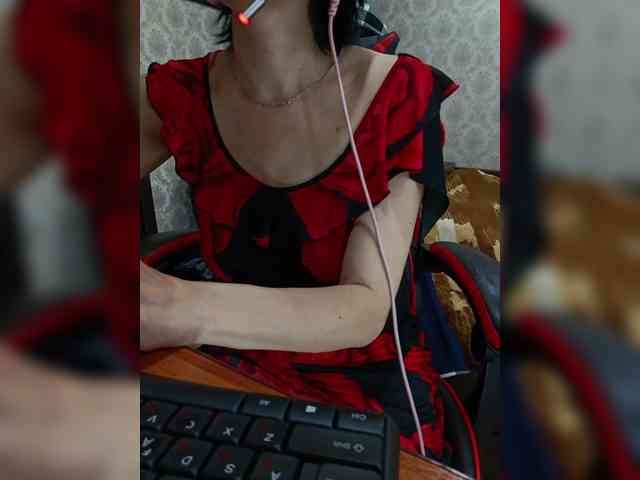 naked_taxi_dispatcher webcam