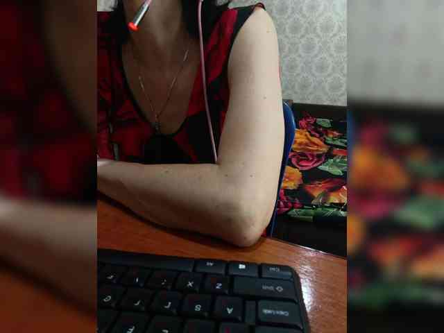 naked_taxi_dispatcher webcam