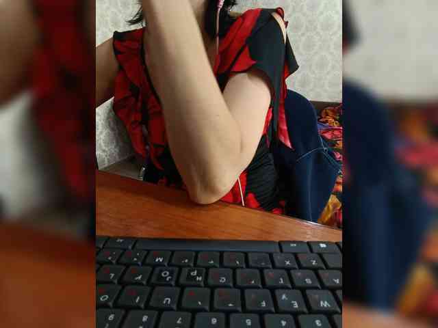 naked_taxi_dispatcher webcam