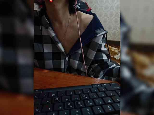 naked_taxi_dispatcher webcam