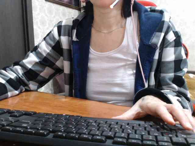 naked_taxi_dispatcher webcam