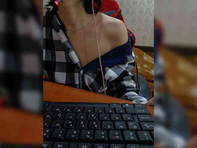 naked_taxi_dispatcher webcam