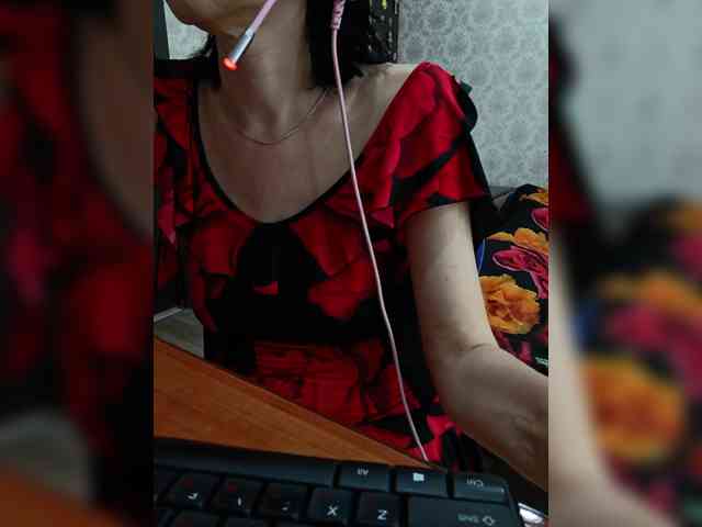 naked_taxi_dispatcher webcam