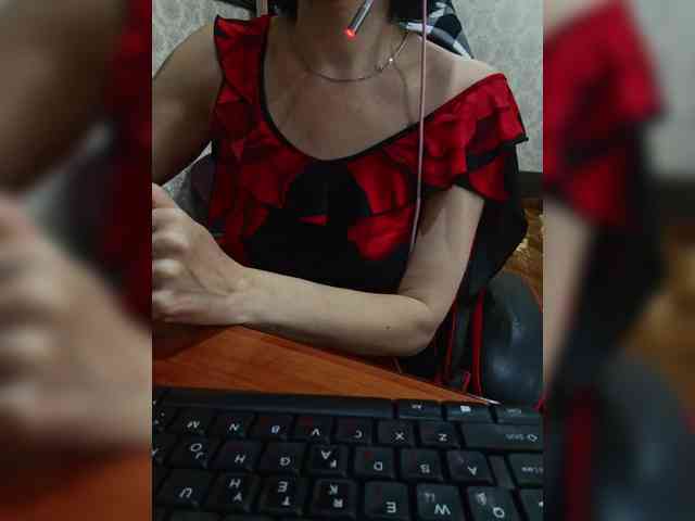 naked_taxi_dispatcher webcam