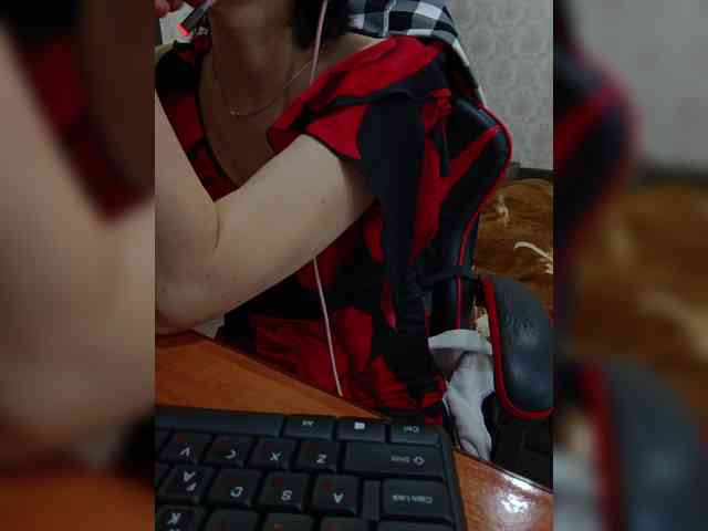 naked_taxi_dispatcher webcam