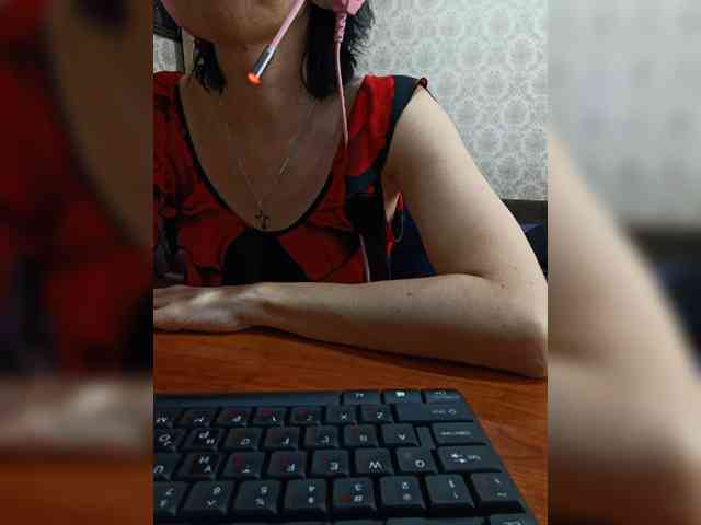 naked_taxi_dispatcher webcam