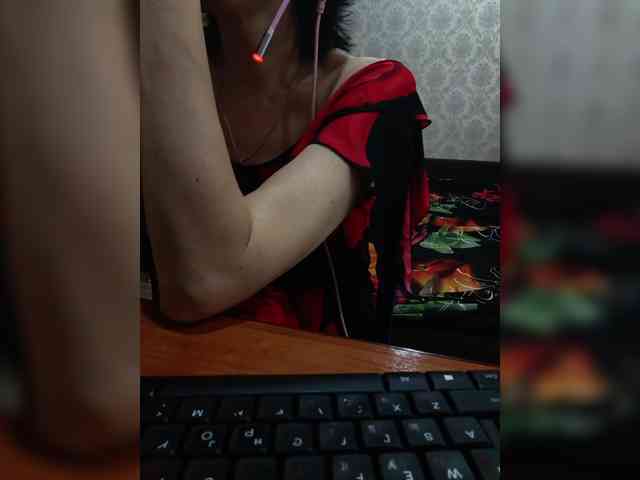 naked_taxi_dispatcher webcam